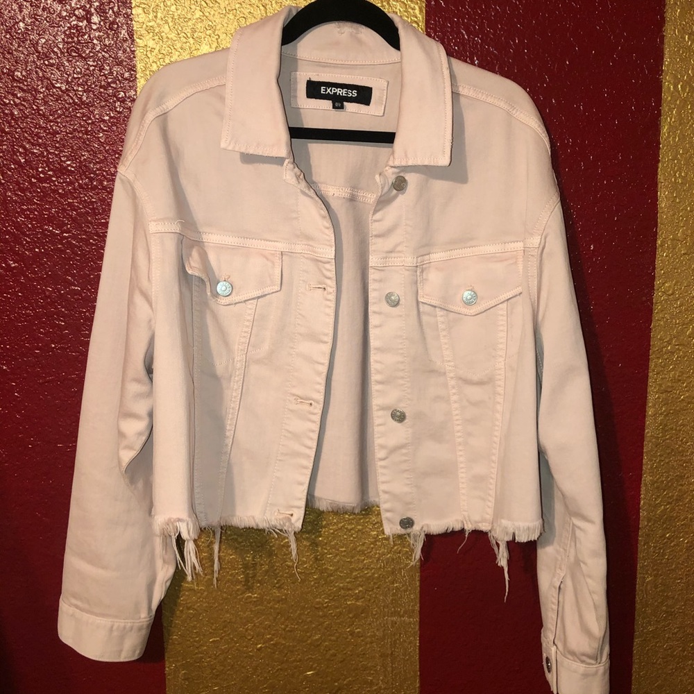 Frayed cropped pink boyfriend denim jacket